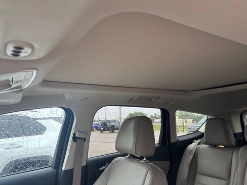 Used 2014 Ford Escape Titanium w/ Equipment Group 401A FWD image 8