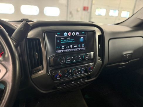 Used 2018 Chevrolet Silverado 1500 LT w/ All Star Edition AWD/4WD image 23