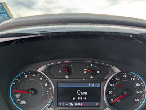 Used 2023 Chevrolet Traverse LT w/ LPO, Floor Liner Package image 14