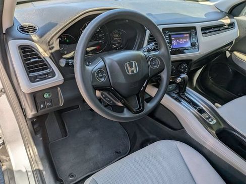 Used 2022 Honda HR-V LX image 10