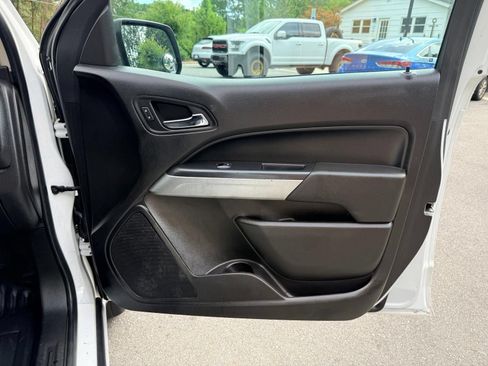 Used 2021 Chevrolet Colorado LT w/ Fleet Safety Package RWD image 21