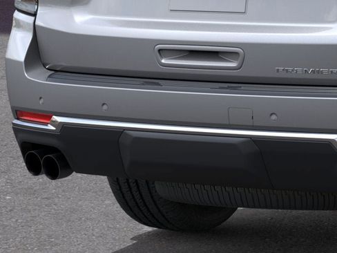 New 2026 Chevrolet Suburban Premier image 14