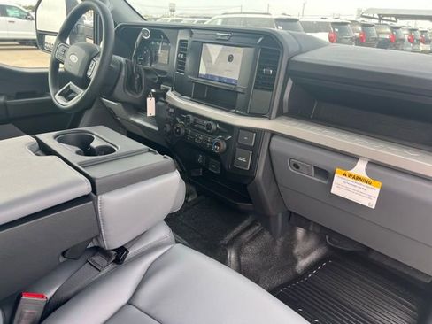New 2026 Ford F250 XL w/ FX4 Off-Road Package image 12