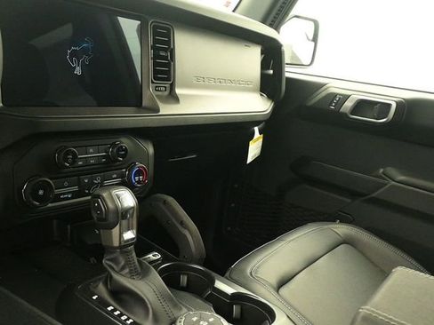 New 2026 Ford Bronco Badlands w/ Sasquatch Package image 11