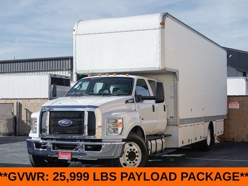Used 2016 Ford F650 2WD Crew Cab Super Duty image 4