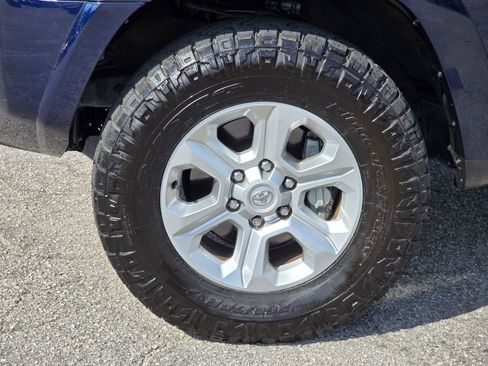 Used 2024 Toyota 4Runner SR5 Premium w/ Moonroof Package image 12