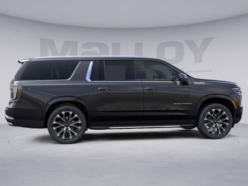 New 2026 Chevrolet Suburban High Country image 6