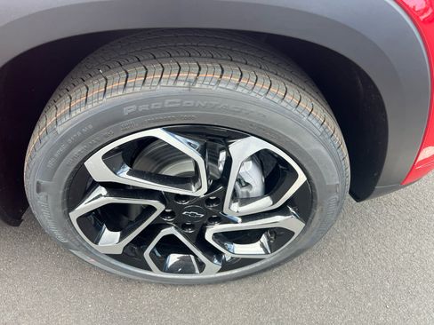 New 2026 Chevrolet Trax RS w/ Driver Confidence Package FWD image 4