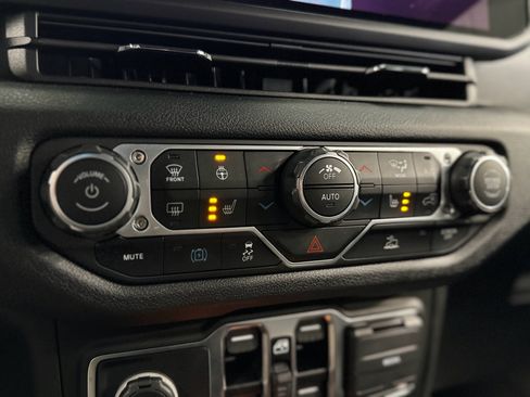 Used 2024 Jeep Wrangler Sport S w/ Convenience Group image 26