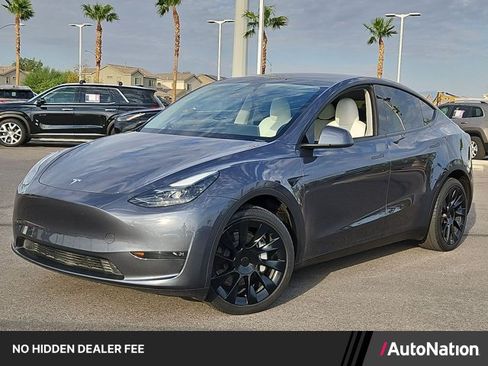 Used 2023 Tesla Model Y Long Range AWD/4WD image 1