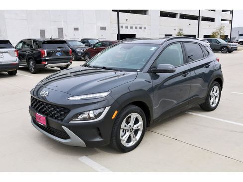 Certified 2023 Hyundai Kona SEL w/ Convenience Package image 4
