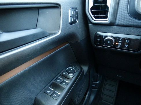 New 2025 Ford Bronco Sport Outer Banks w/ Outer Banks Tech Package+ image 28