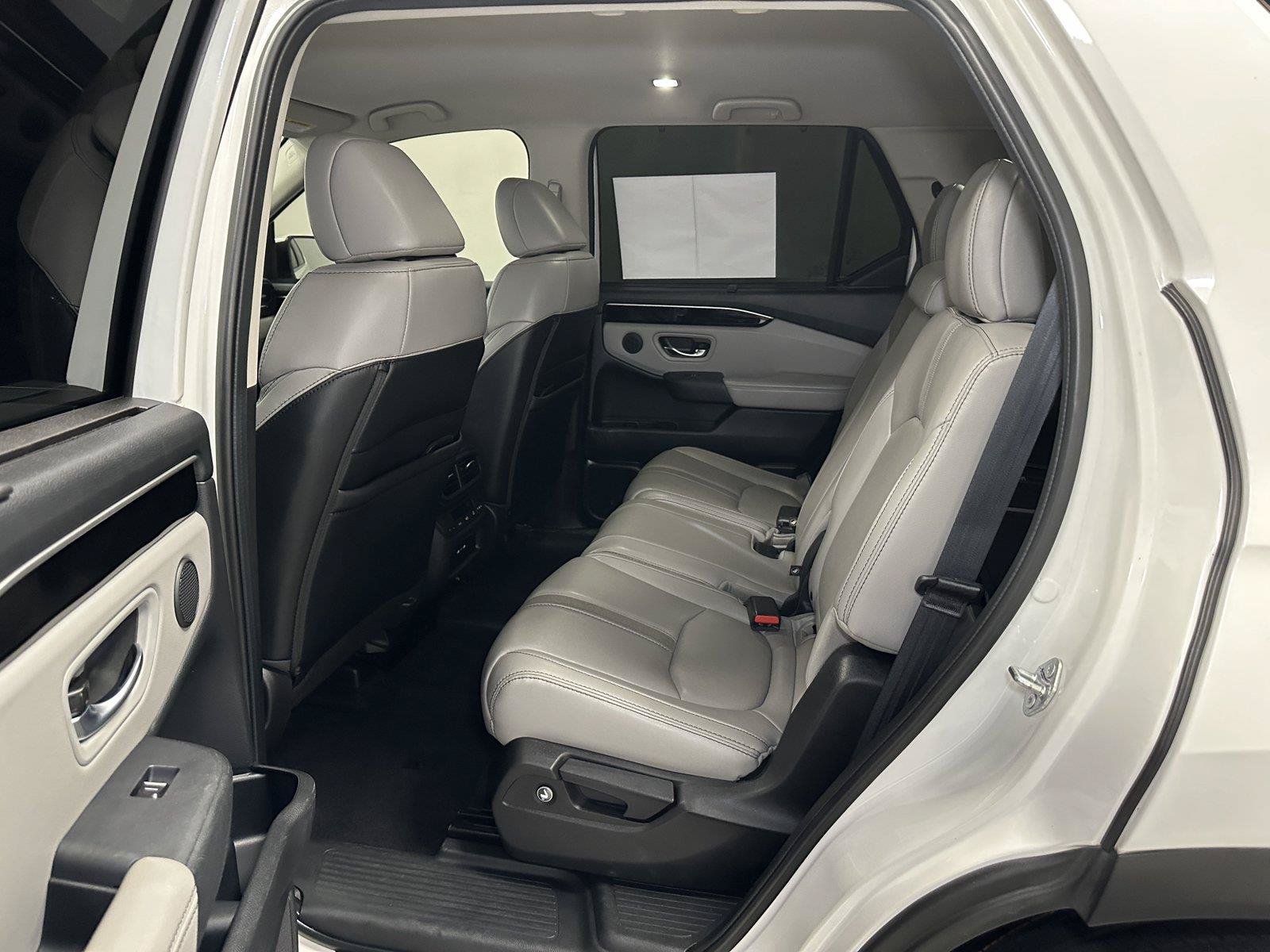 Certified 2025 Honda Pilot EX-L image 32