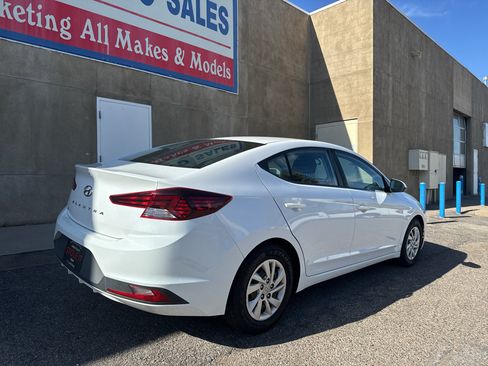 Used 2020 Hyundai Elantra SE w/ Cargo Package (C1) FWD image 5
