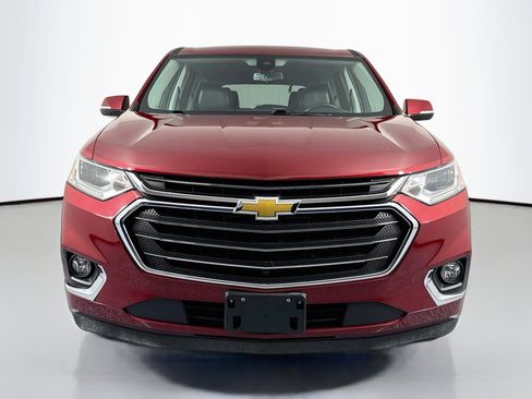 Used 2018 Chevrolet Traverse Premier w/ Driver Confidence II Package FWD image 2
