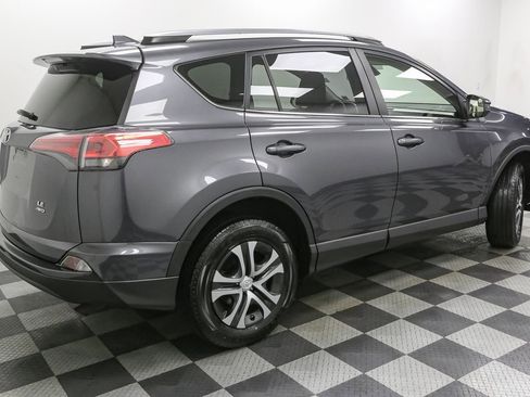 Used 2018 Toyota RAV4 LE w/ All Weather Liner Package AWD/4WD image 8