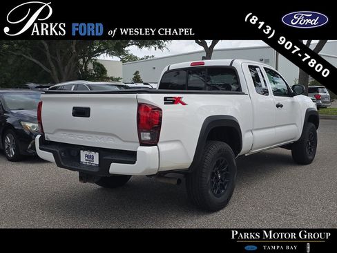 Used 2022 Toyota Tacoma SR w/ SX Package RWD image 4