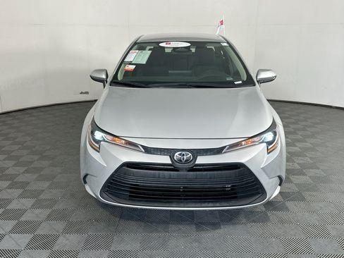 Used 2024 Toyota Corolla LE FWD image 8