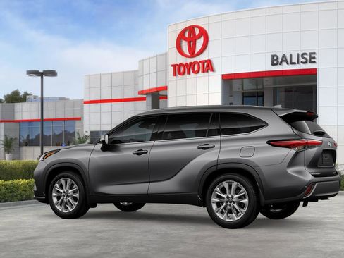 New 2026 Toyota Highlander Limited image 5