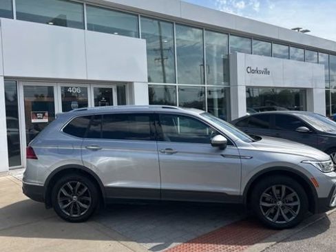 Used 2022 Volkswagen Tiguan SE FWD image 5