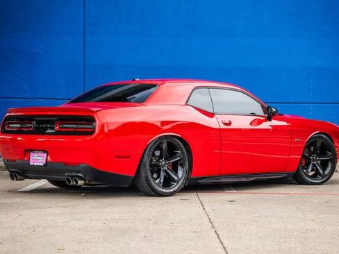 Used 2015 Dodge Challenger R/T w/ Quick Order Package 28B R/T RWD image 4