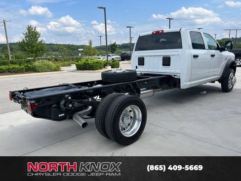 New 2026 RAM 5500 Tradesman w/ Chrome Appearance Group AWD/4WD image 17