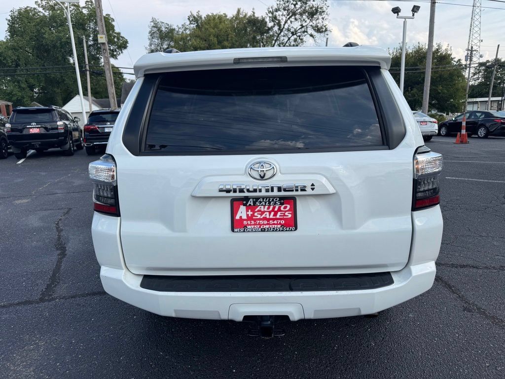 Used 2024 Toyota 4Runner SR5 AWD/4WD image 7