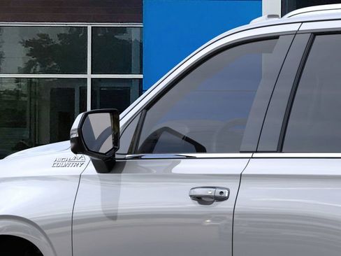 New 2025 Chevrolet Tahoe High Country image 36