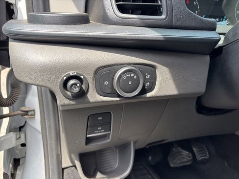 Used 2023 Ford Transit 350 XLT RWD image 12