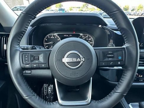 Certified 2025 Nissan Pathfinder SV AWD/4WD image 41