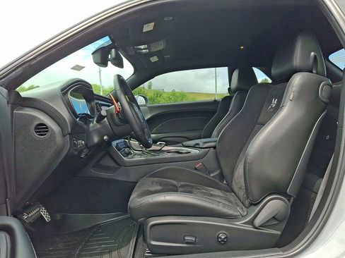Used 2020 Dodge Challenger R/T Scat Pack w/ Plus Package RWD image 12