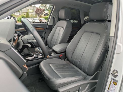 Used 2023 Audi Q5 2.0T Premium w/ Convenience Package AWD/4WD image 28