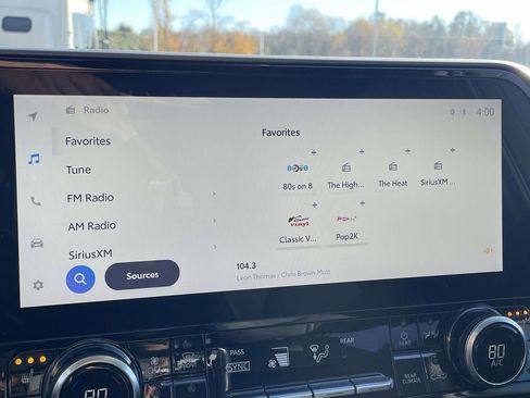 Used 2023 Toyota Highlander Limited image 18