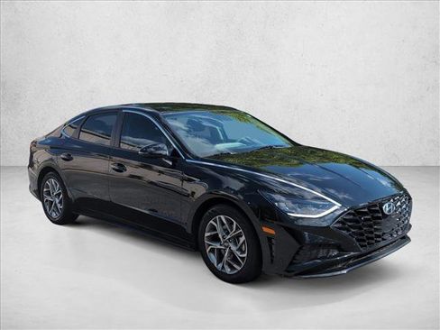 Certified 2023 Hyundai Sonata SEL FWD image 3