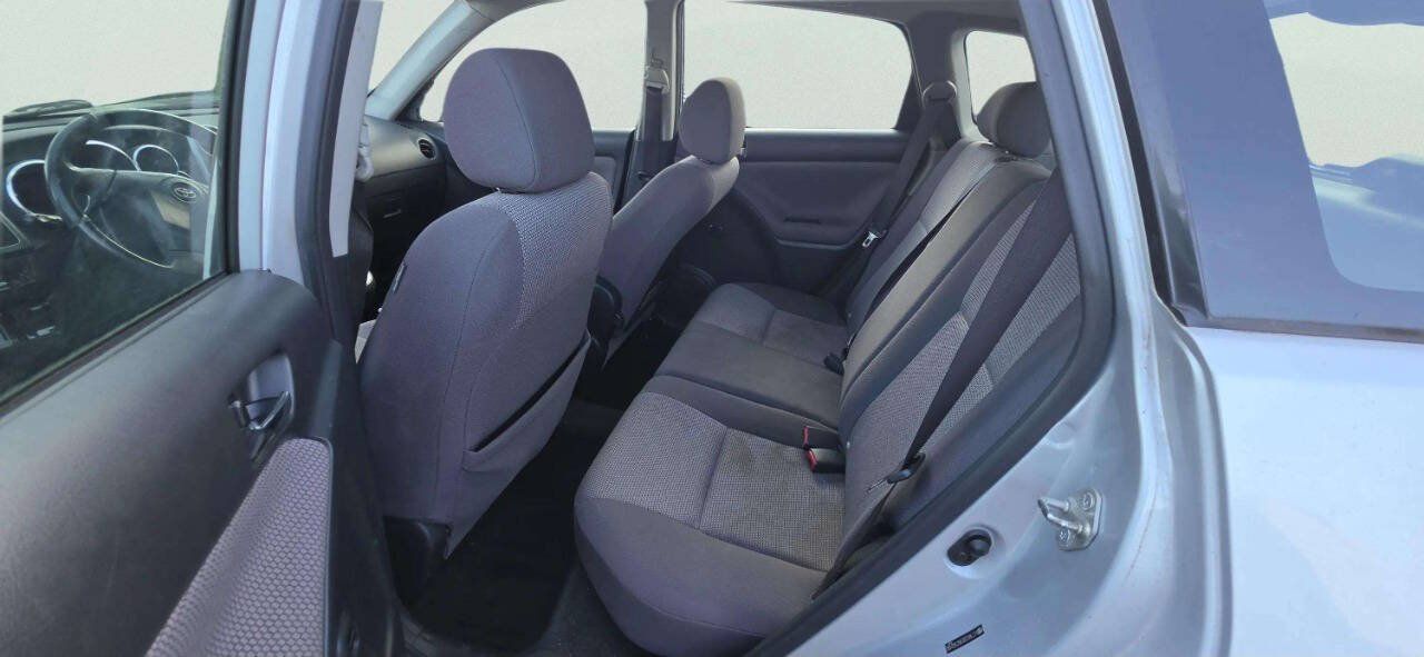 Used 2006 Toyota Matrix XR w/ Extra Value Pkg 2 FWD image 7