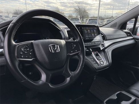 Certified 2023 Honda Odyssey EX-L image 9