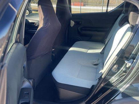 Used 2018 Toyota Prius C Four image 3