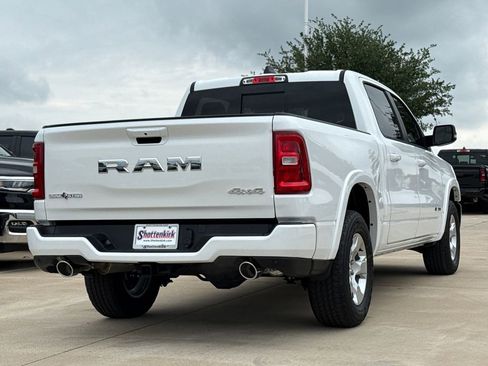 New 2026 RAM 1500 4x4 Crew Cab image 9