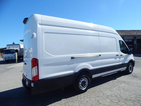 Used 2023 Ford Transit 250 148 High Roof Extended w/ Load Area Protection Package RWD image 8