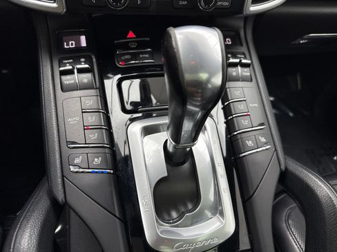 Used 2016 Porsche Cayenne AWD/4WD image 30