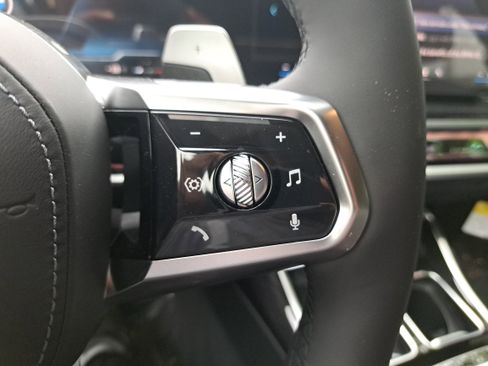 New 2026 BMW 740i RWD image 18