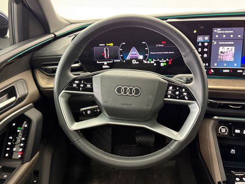 Certified 2025 Audi Q5 Premium w/ Convenience Package image 19