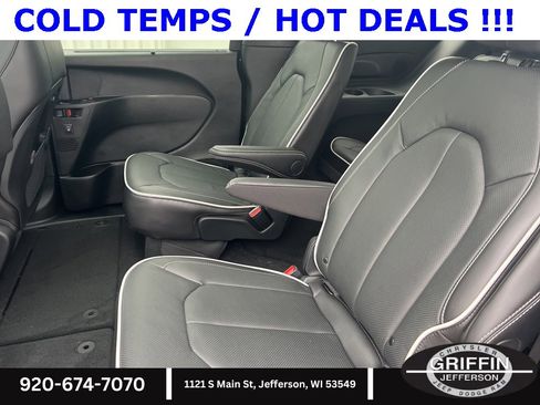 New 2026 Chrysler Pacifica Limited w/ S Appearance Package image 17