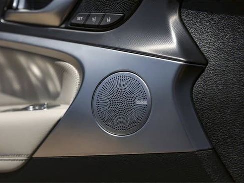 Used 2025 Genesis G70 3.3T Advanced image 26