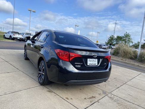Used 2018 Toyota Corolla SE image 9