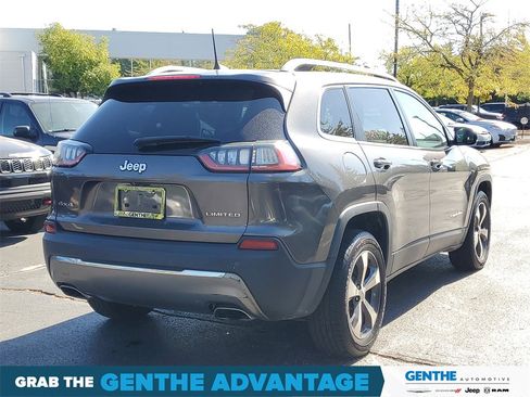 Used 2019 Jeep Cherokee Limited image 4