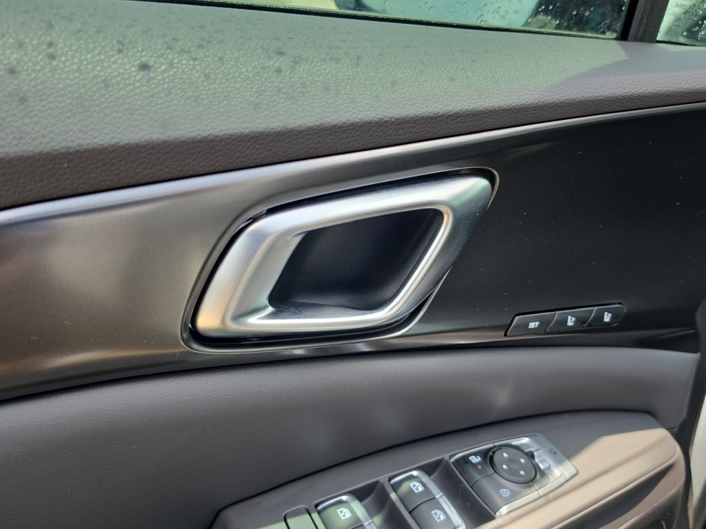 New 2026 Kia Carnival SX w/ SX Dark Edition Package FWD image 19