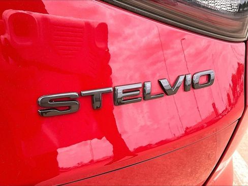 Used 2021 Alfa Romeo Stelvio Ti Sport AWD/4WD image 32