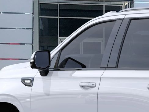 New 2026 GMC Yukon AT4 w/ AT4 Preferred Package AWD/4WD image 36