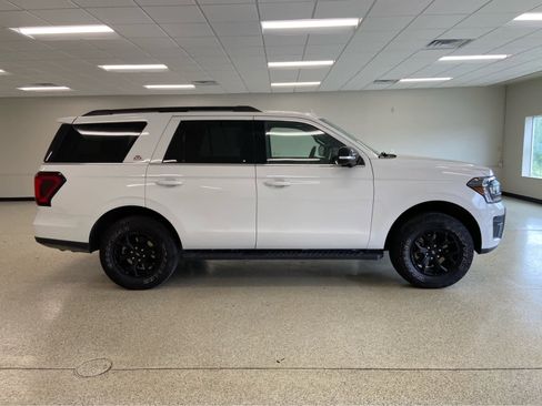 Used 2024 Ford Expedition Timberline image 6